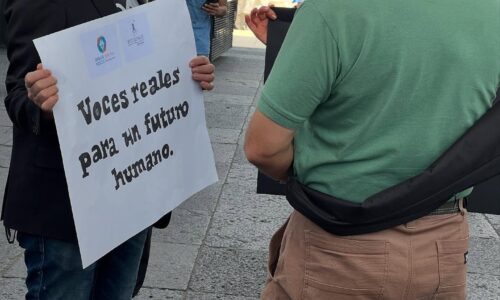 INE desata polémica al clonar con IA la voz de Pepe Lavat