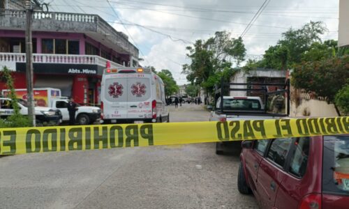 Ataque armado en domicilio de Tuxpan, fallece un sujeto y sobrevive su madre