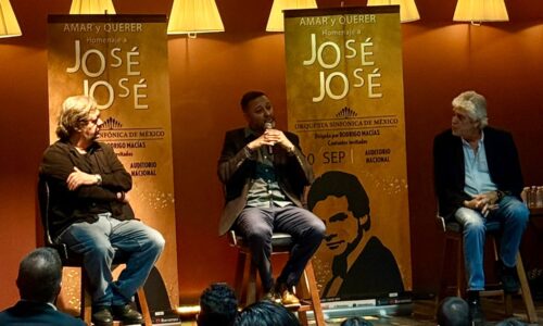 “Amar y querer”: José José revive en un homenaje sinfónico inolvidable