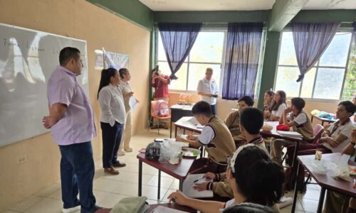 Subsecretaria de Educación Federal visita escuelas en Veracruz y respalda proyecto de mobiliario escolar