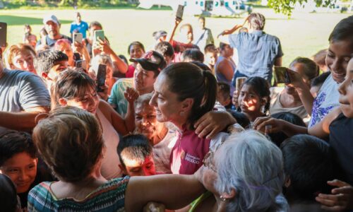 «NO ESTÁN SOLOS”: PRESIDENTA CLAUDIA SHEINBAUM SE REÚNE CON EL PUEBLO DE VERACRUZ Y PUEBLA EN ENTREGA DE APOYOS POR AFECTACIONES DE LLUVIAS