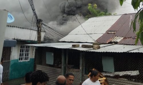 Incendio y pérdida total de vivienda en Alvarado