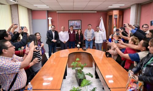 Donan diputadas y diputados un mes de salario a damnificados