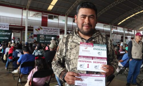 La secretaria de Bienestar, Ariadna Montiel Reyes, encabezó el inicio del operativo de la primera entrega de apoyo a personas afectadas por las lluvias en comunidades de Veracruz, Puebla, Querétaro y San Luis Potosí