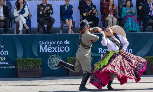 EL QUE CONVOCA A LA VIOLENCIA Y A LA INTERVENCIÓN EXTRANJERA SE EQUIVOCA; MÉXICO AVANZA POR LA SENDA DE LA HONESTIDAD, LA PAZ, LA DEMOCRACIA Y LA JUSTICIA: PRESIDENTA CLAUDIA SHEINBAUM EN 115 ANIVERSARIO DE LA REVOLUCIÓN MEXICANA