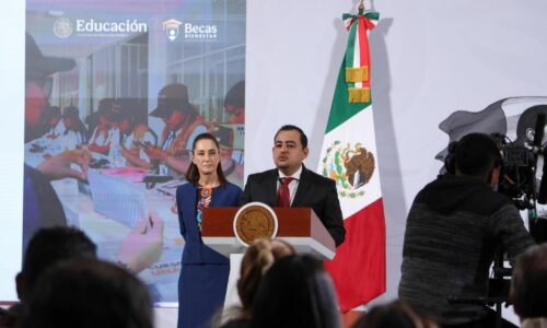 Inicia entrega de reposición de las tarjetas vencidas a becarios del Bienestar: Julio León