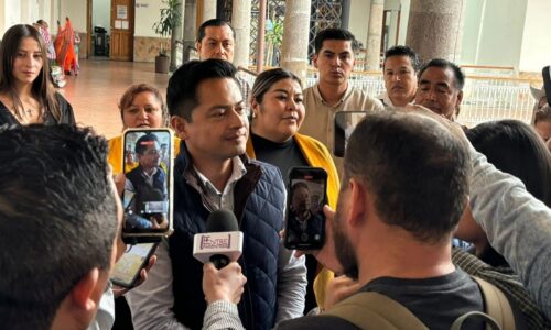 El gobierno entrante mantiene disposición al diálogo; no se han logrado acuerdos ante la negativa de representantes antorchistas