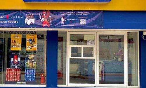 Asaltan Modelorama en Tierra Blanca, empleada fue herida