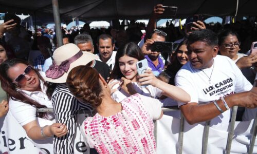 PRESIDENTA CLAUDIA SHEINBAUM CONCLUYE EXITOSA Y CÁLIDA GIRA POR SINALOA Y BAJA CALIFORNIA SUR; AVANZAN ACCIONES DE SEGURIDAD, EDUCACIÓN, SALUD Y AGUA