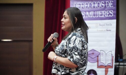 Presentan Cartilla de los Derechos de las Mujeres en San Andrés Tuxtla 