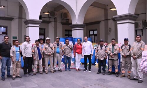 Entrega Ayuntamiento herramientas de trabajo a personal de Limpia Pública