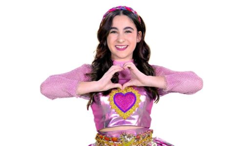 LARA CAMPOS HACE HISTORIA: SOLD OUT EN EL AUDITORIO NACIONAL Y UNA NUEVA ERA MUSICAL CON“PARANGARICUTIRIMÍCUARO”
