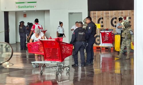Mujer da a luz en baños de supermercado de Veracruz puerto