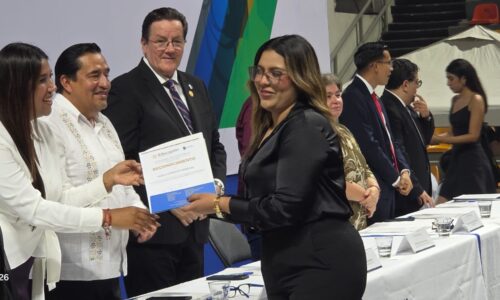 ITVER con alta tasa de empleabilidad gradúa a 373 nuevos profesionistas