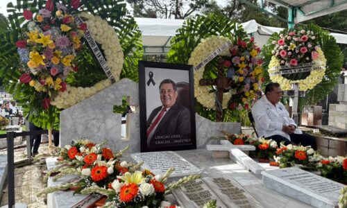 “Su mayor legado fue la unidad del magisterio”: Juan Nicolás Callejas Roldán recuerda a su padre en homenaje por su natalicio
