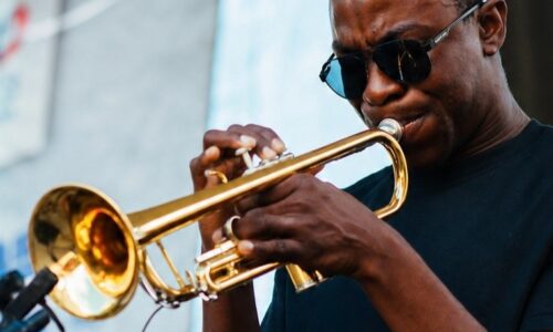 El músico haitiano Olson Joseph presenta en Xalapa “Ancestralia”, una noche de jazz, soul y groove afrocaribeño