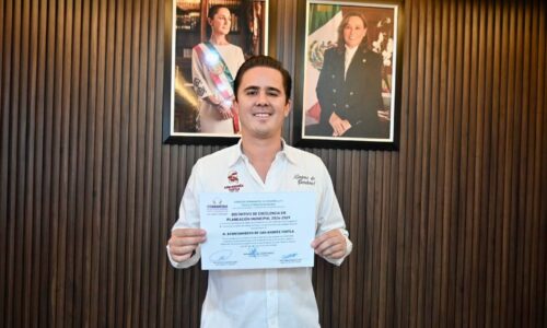 Recibe San Andrés Tuxtla distintivo de excelencia en Planeación Municipal 